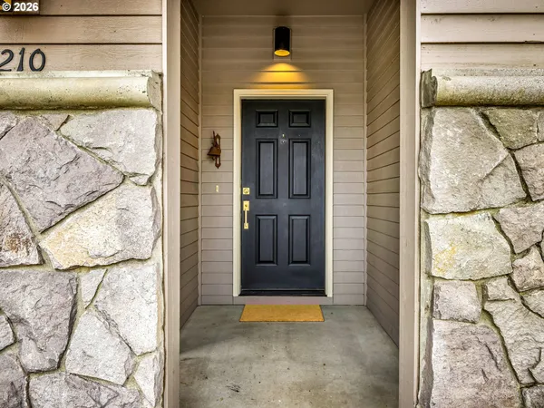 $429,000 | 210 Northeast 5th Street, Gresham, OR 97030