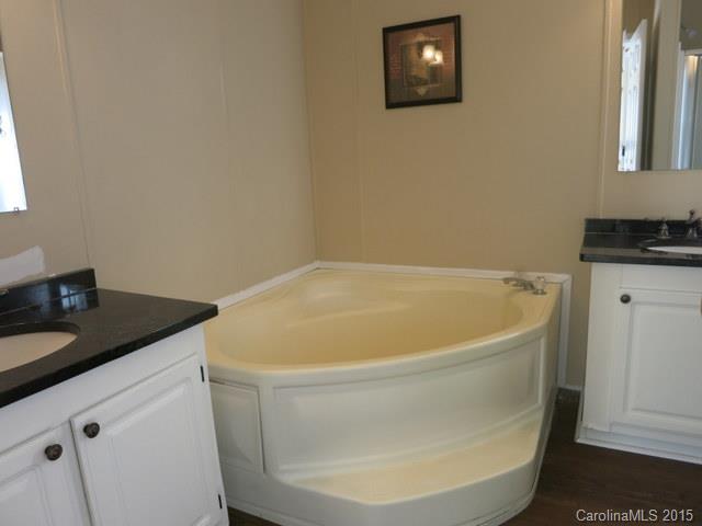 4760 Edgeland Road Edgemoor, SC 29712 - Photo 7 of 15