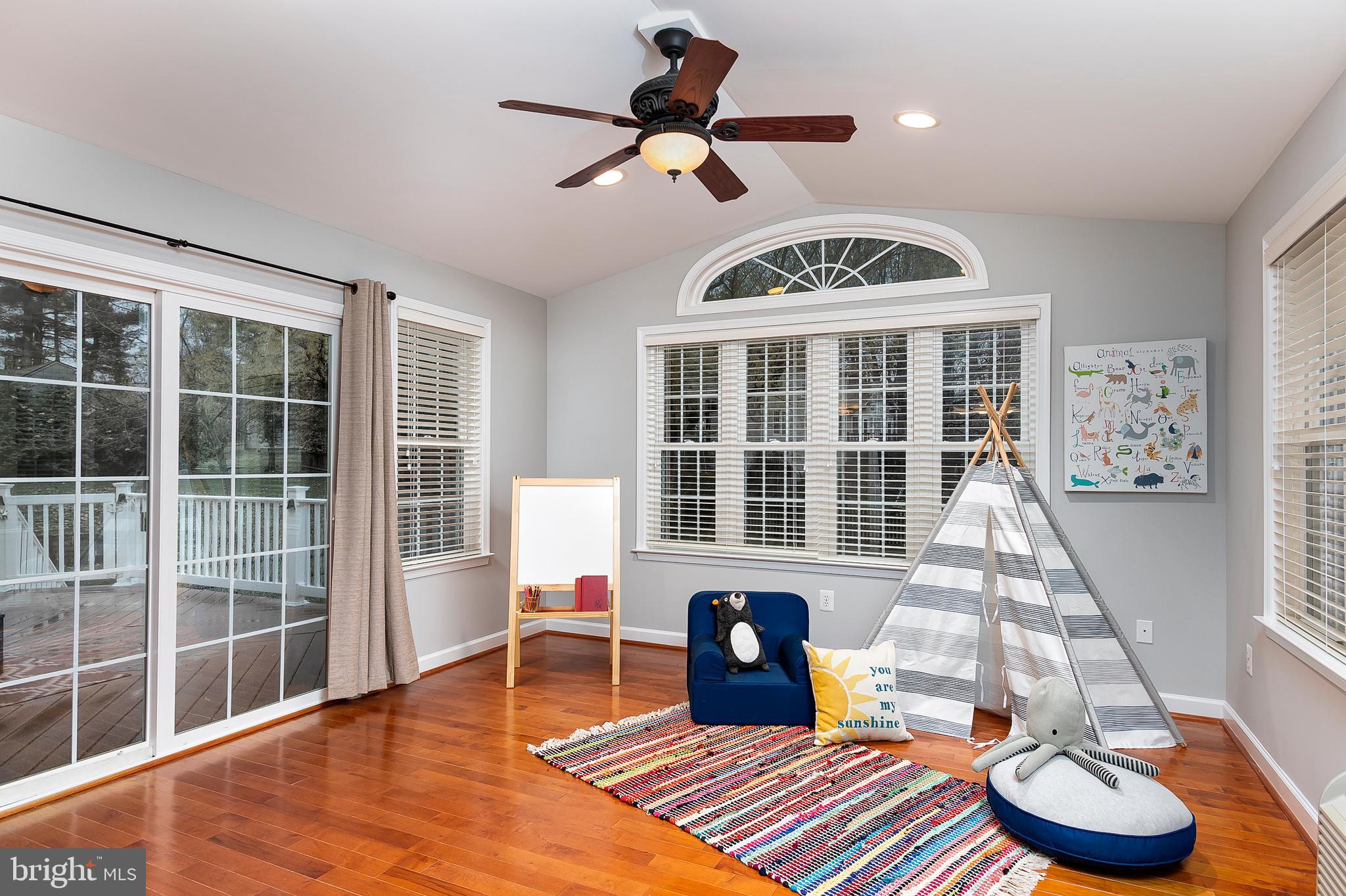 2408 McKenzie Road Ellicott City, MD 21042 - Photo 15 of 42 Sunroom