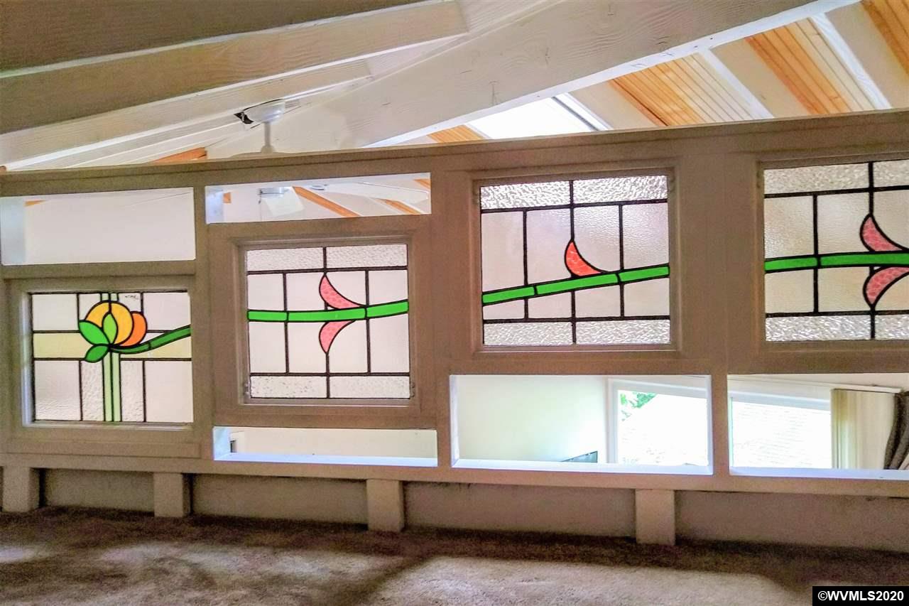 7748 Southwest Barnes Road Portland, OR 97225 - Photo 16 of 24 Gallery Image 16