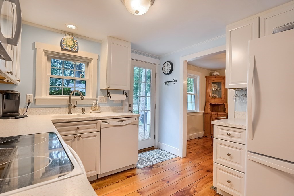 13 Joe Lincoln Road Harwich, MA 02671 - Photo 8 of 30