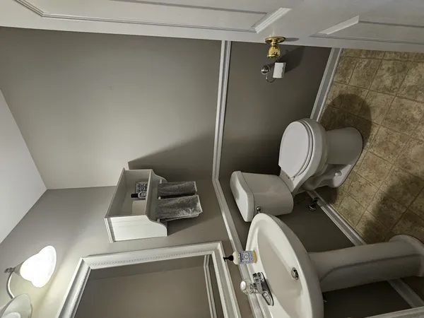 $2,150 | 4012 Blackstone Drive, Aurora, IL 60504