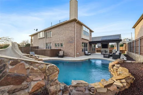 $799,000 | 2300 Holder Drive, Euless, TX 76039