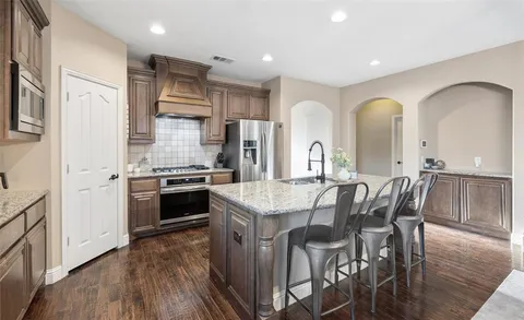 $799,000 | 2300 Holder Drive, Euless, TX 76039