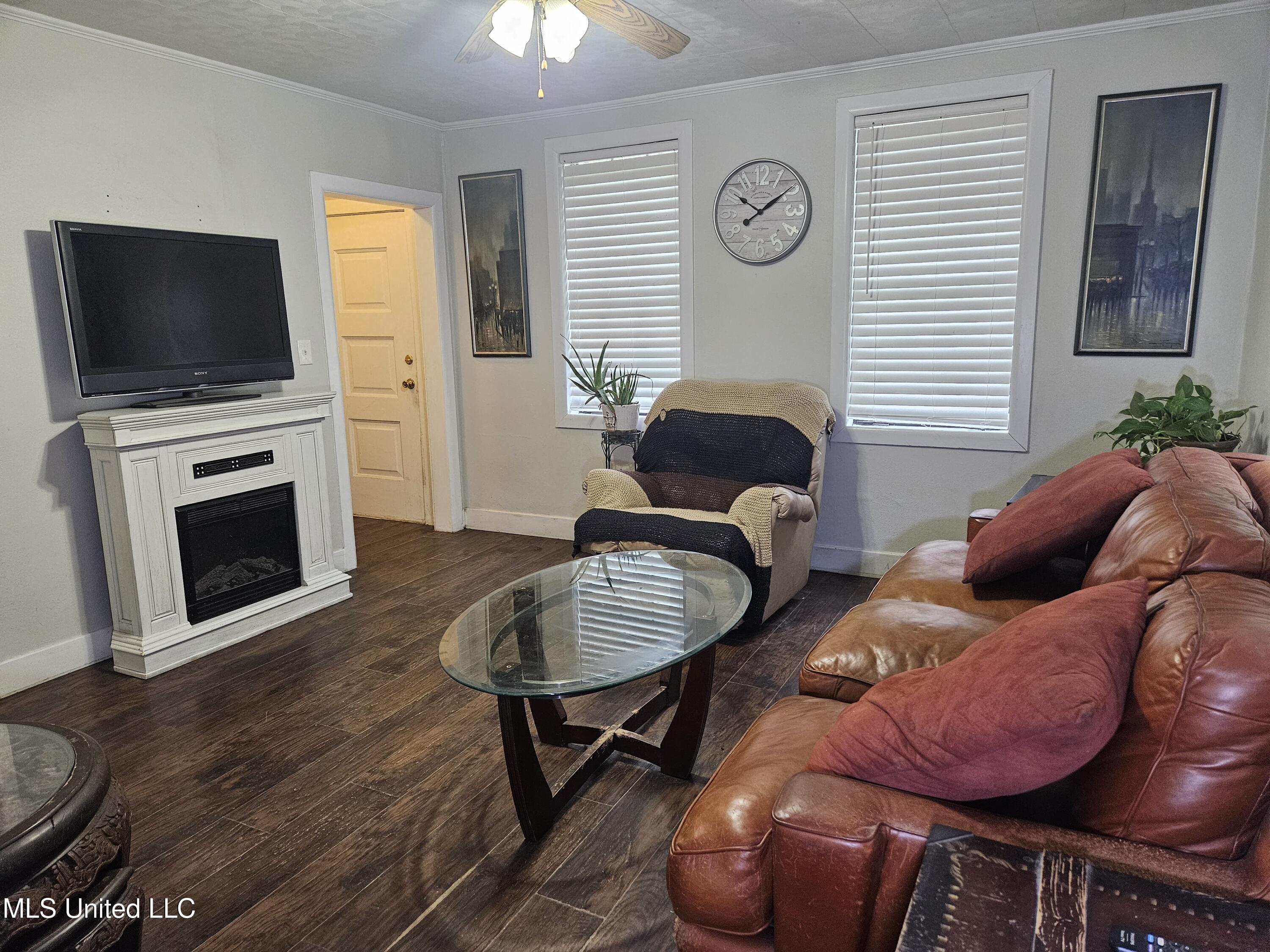6067 Daugherty Road Long Beach, MS 39560 - Photo 3 of 59 Living Room