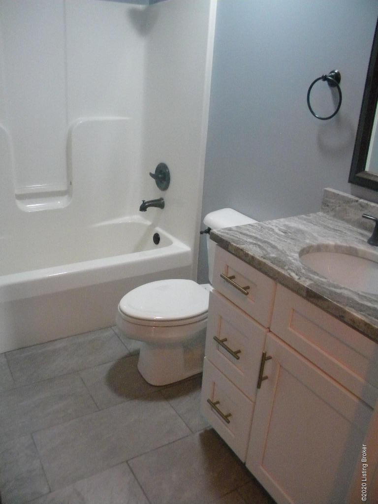 7419 Ridan Way Louisville, KY 40214 - Photo 16 of 26 DSCN3593