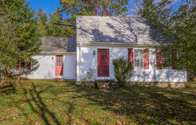 $359,500 | 8 Clipper Lane, Stockton Springs, ME 04981