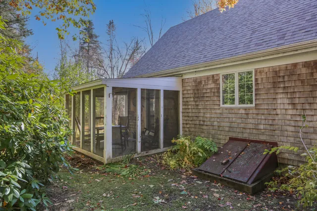 $359,500 | 8 Clipper Lane, Stockton Springs, ME 04981