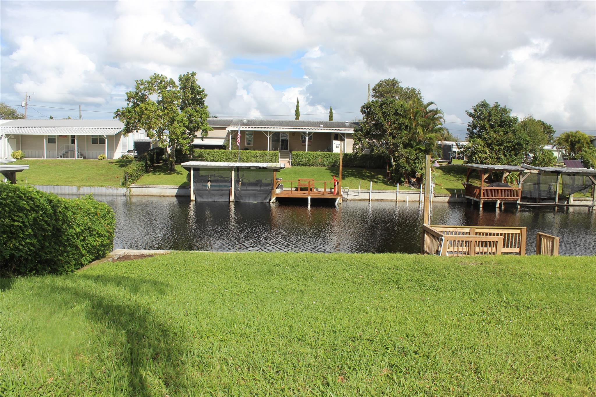 2521 Southeast 33rd Street Okeechobee, FL 34974 - Photo 9 of 26 Canal view