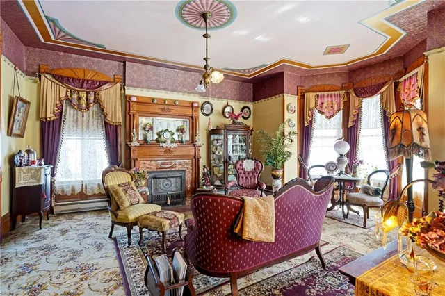 $295,000 | 709 Herring Street, Brunswick, MO 65236