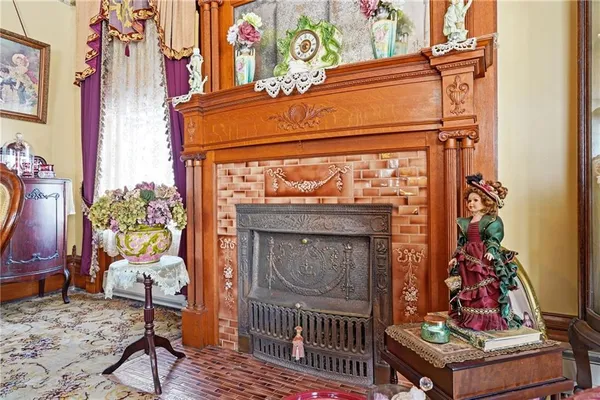 $295,000 | 709 Herring Street, Brunswick, MO 65236