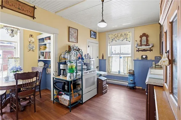 $295,000 | 709 Herring Street, Brunswick, MO 65236