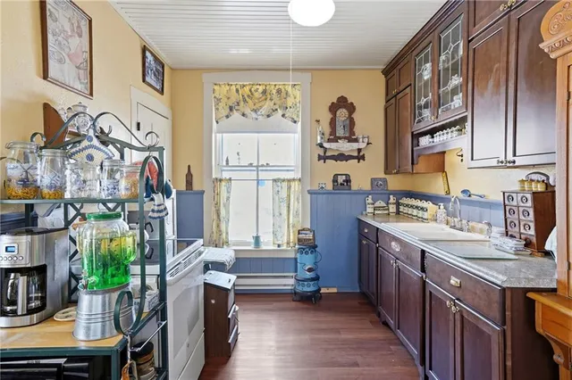 $295,000 | 709 Herring Street, Brunswick, MO 65236