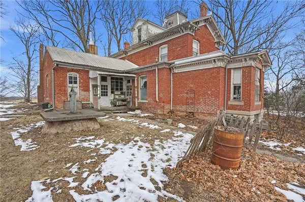 $295,000 | 709 Herring Street, Brunswick, MO 65236