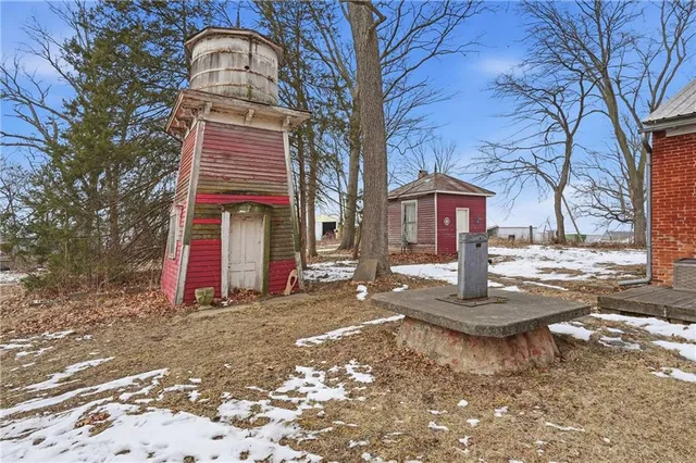 $295,000 | 709 Herring Street, Brunswick, MO 65236