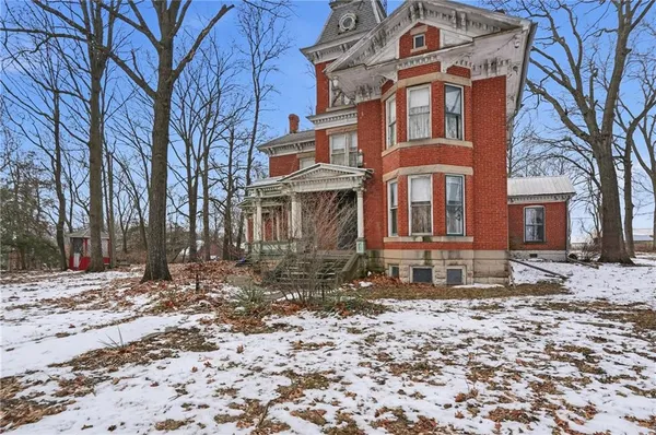 $295,000 | 709 Herring Street, Brunswick, MO 65236