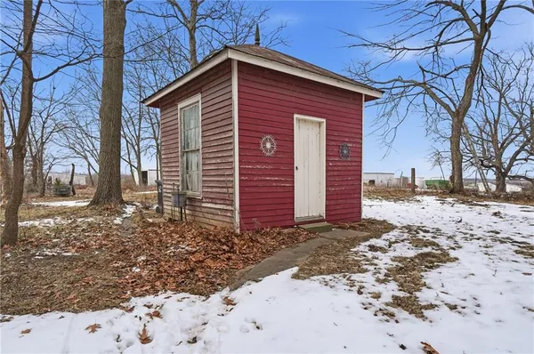 $295,000 | 709 Herring Street, Brunswick, MO 65236