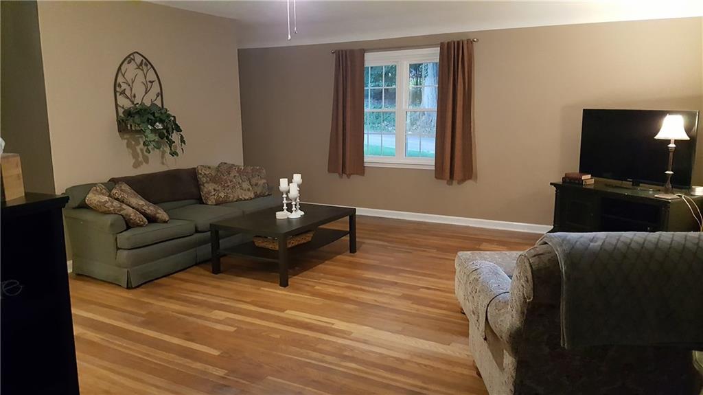 9630 Hilliard Road Pittsburgh, PA 15237 - Photo 17 of 24 Gallery Image 17