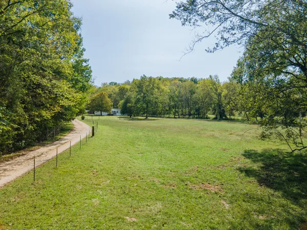 $825,000 | 1657 Terrapin Branch Road, Mount Pleasant, TN 38474