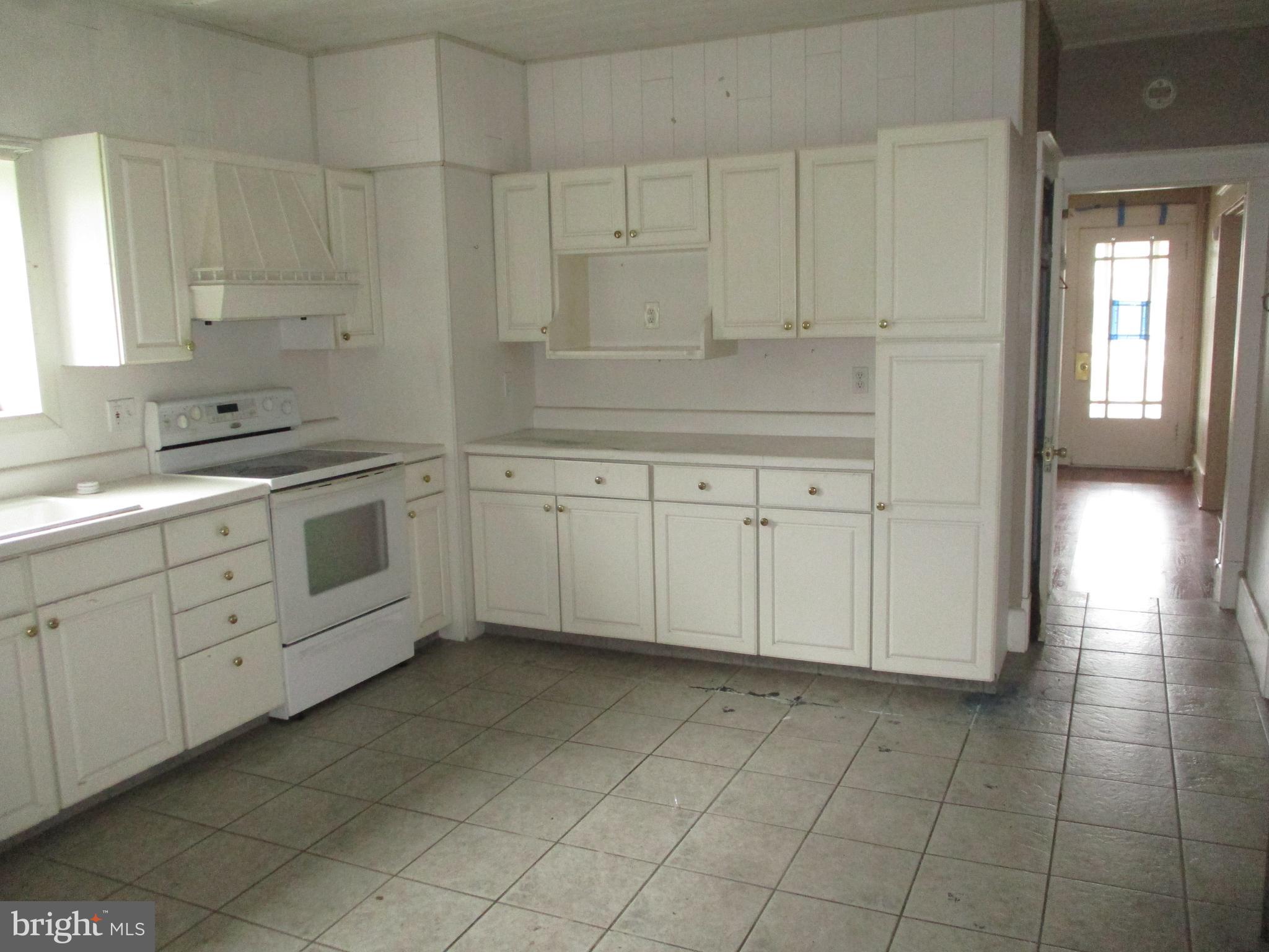 31 Village Road Shenandoah, PA 17976 - Photo 8 of 20