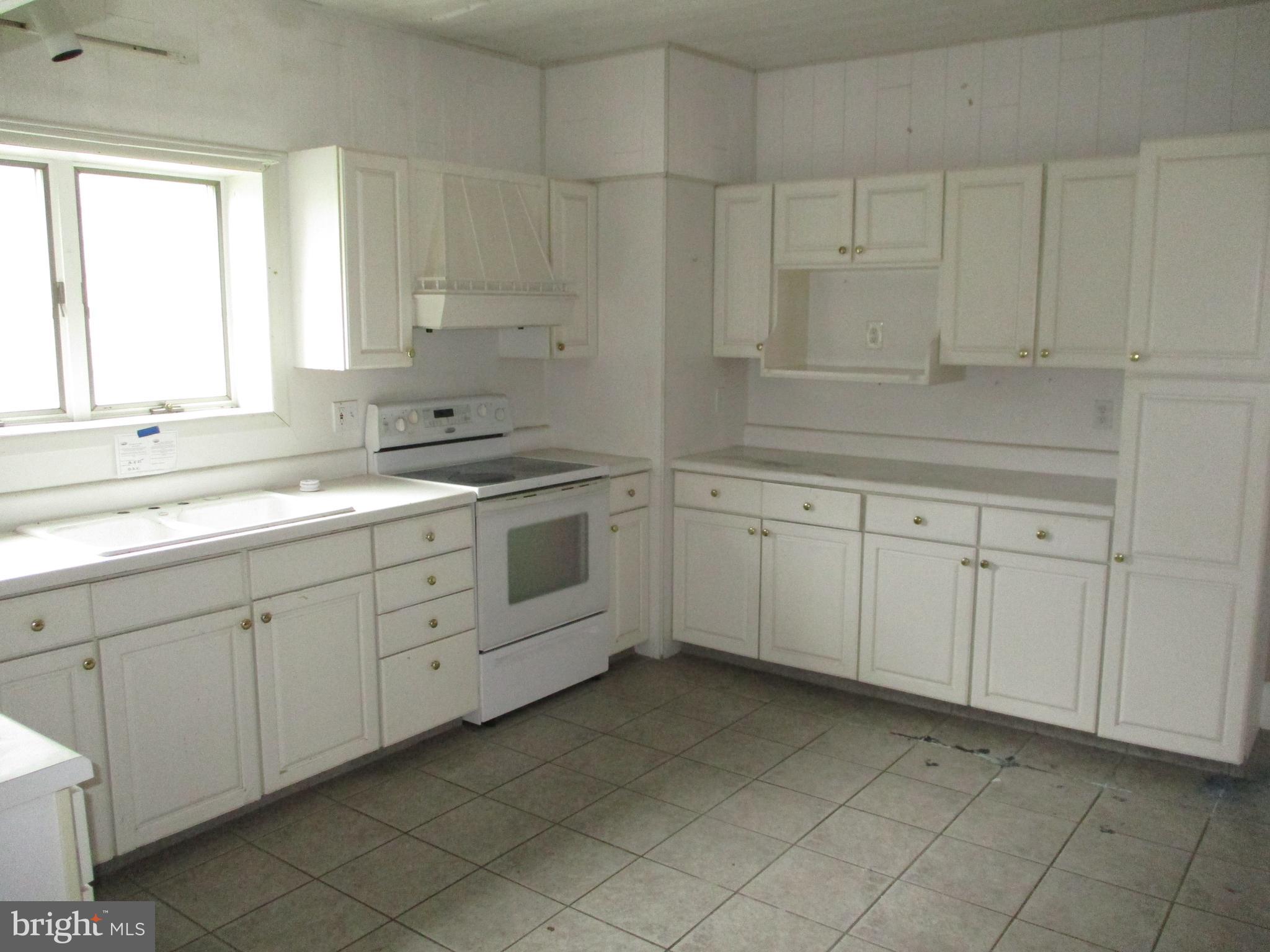 31 Village Road Shenandoah, PA 17976 - Photo 9 of 20