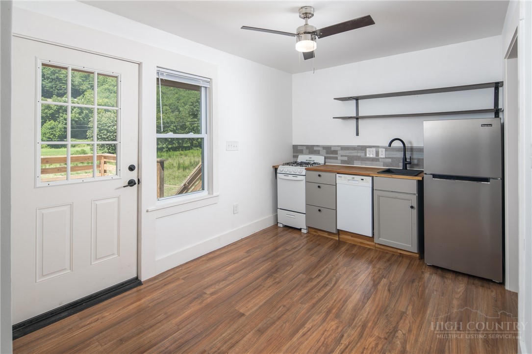4205 Railroad Grade Road Fleetwood, NC 28626 - Photo 36 of 50 Gallery Image 36