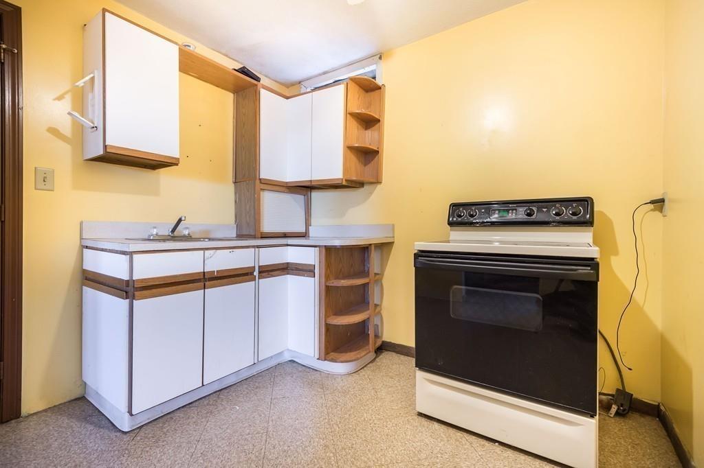 87 Cambridge Road Woburn, MA 01801 - Photo 18 of 29 Gallery Image 18