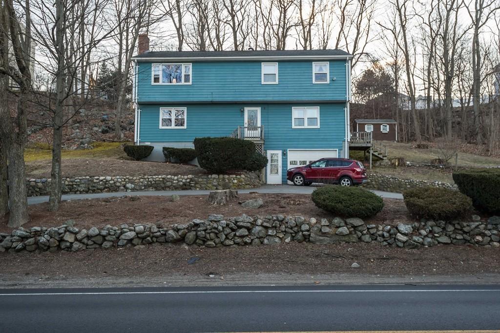 87 Cambridge Road Woburn, MA 01801 - Photo 3 of 29 Gallery Image 3