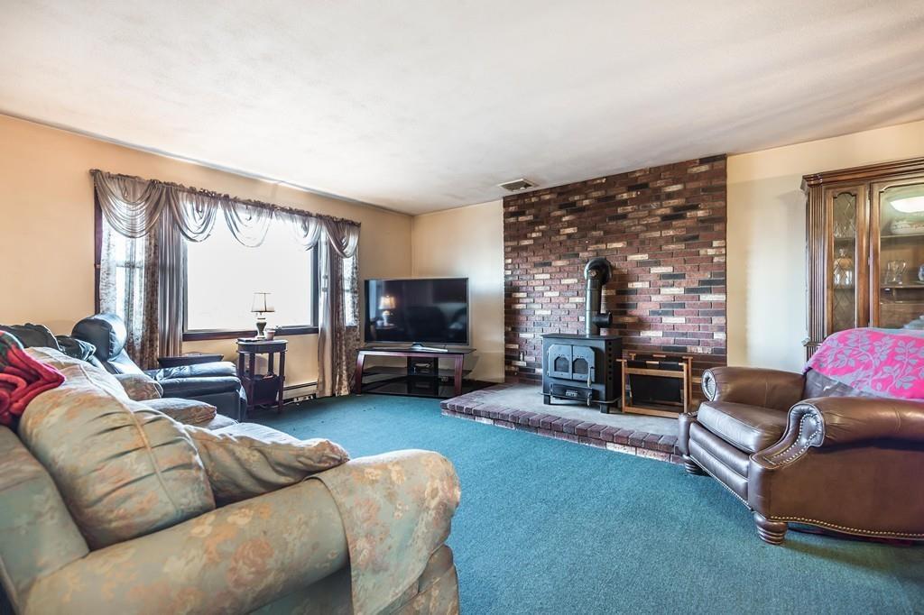 87 Cambridge Road Woburn, MA 01801 - Photo 5 of 29 Gallery Image 5