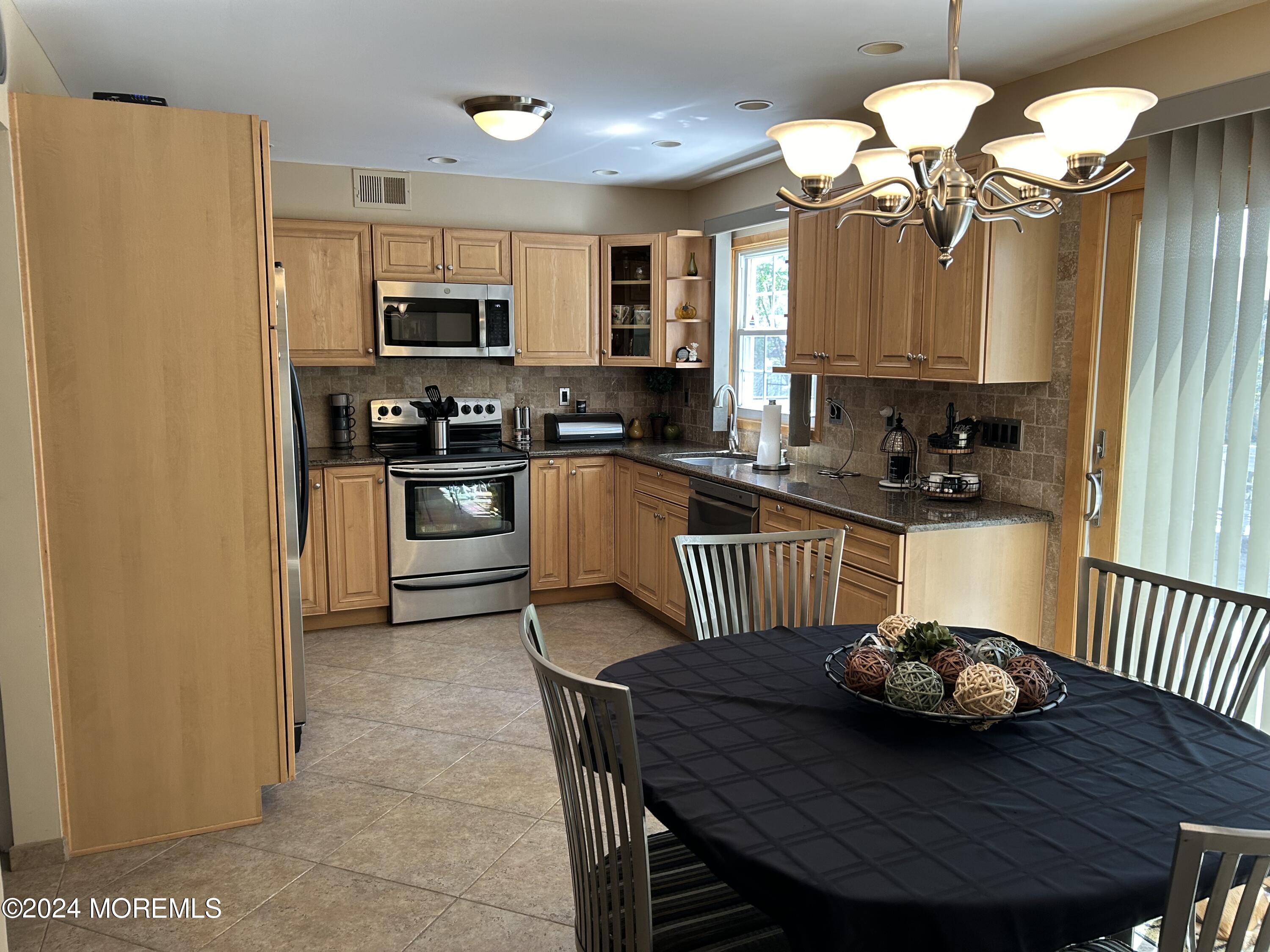 7 Merrill Road Marlboro, NJ 07746 - Photo 20 of 54 IMG_5444