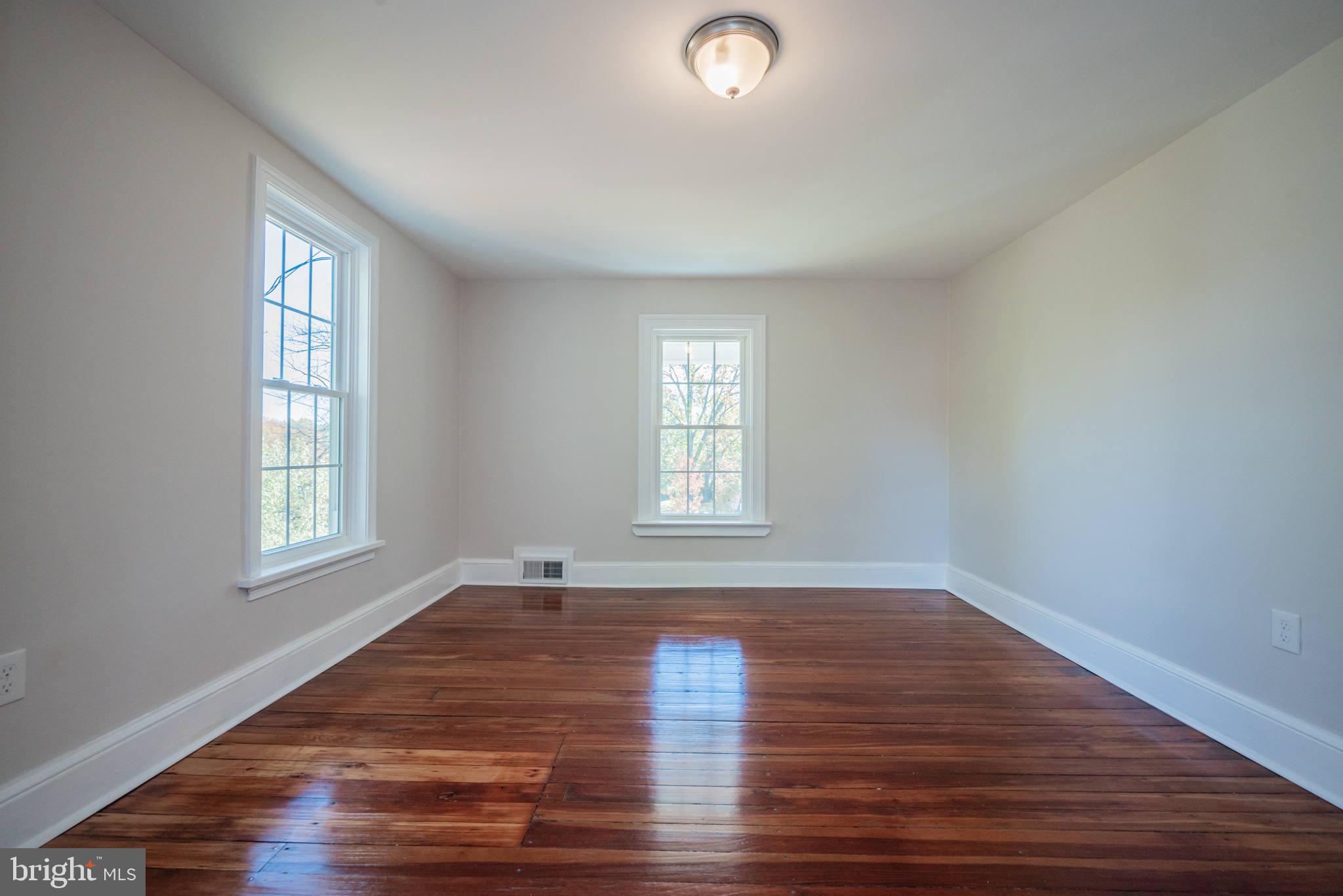 561 Fletcher Road Wayne, PA 19087 - Photo 5 of 27