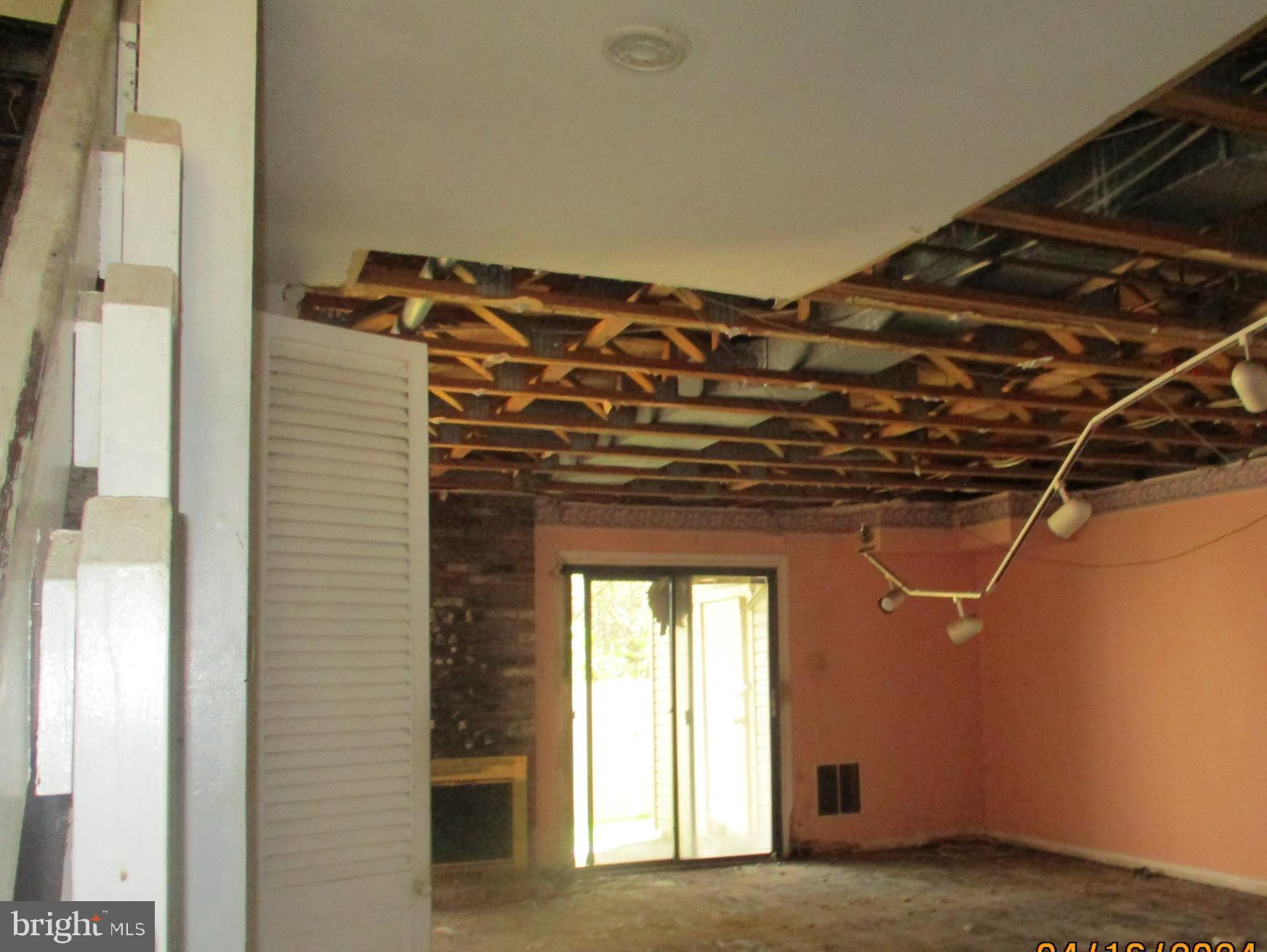 304 Bromley Estate Pine Hill, NJ 08021 - Photo 10 of 26