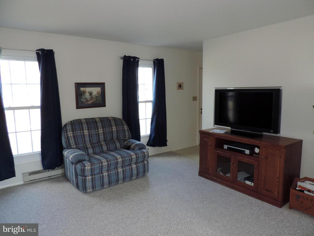 445 Stracks Dam Road Myerstown, PA 17067 - Photo 4 of 24 Gallery Image 4