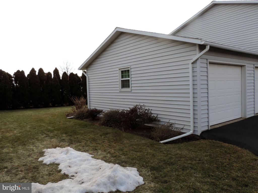 445 Stracks Dam Road Myerstown, PA 17067 - Photo 8 of 24 Gallery Image 8