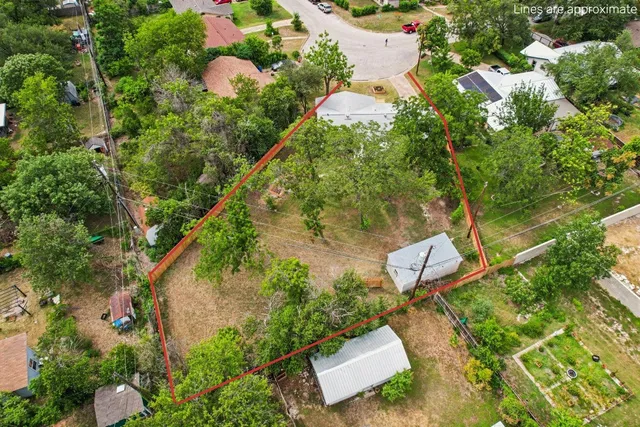 $649,500 | 7503 Carriage Drive, Austin, TX 78752