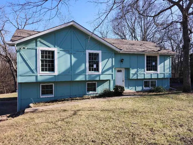 $365,000 | 18995 Lowell Avenue, Stilwell, KS 66085