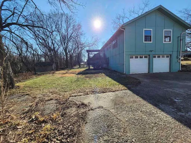 $365,000 | 18995 Lowell Avenue, Stilwell, KS 66085