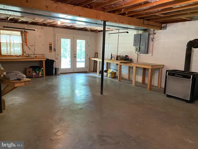 $2,695 | 1909 Back Mountain Road, Winchester, VA 22602