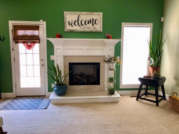 702 Heritage Road Lebanon, TN 37087 - Photo 10 of 25 a view of livingroom and fireplace