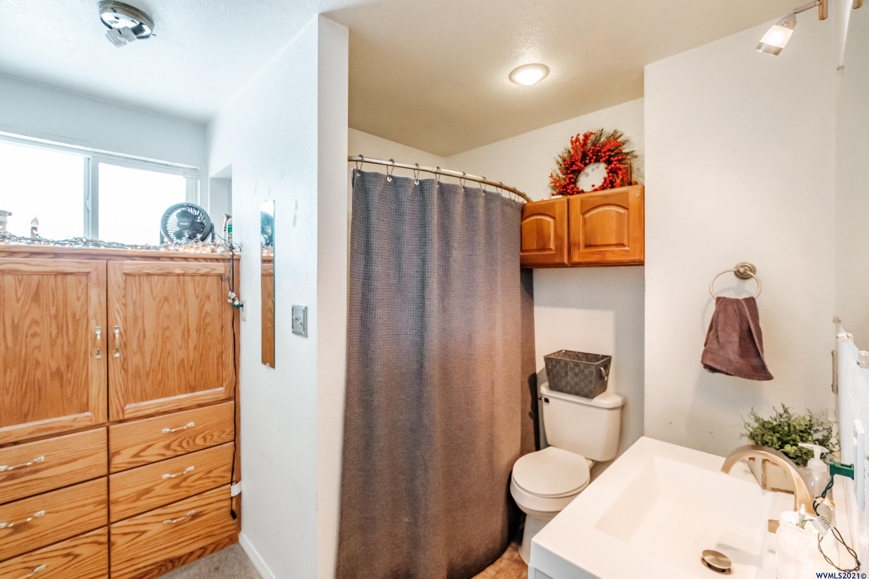 1500 Southwest Maple Street Albany, OR 97321 - Photo 16 of 27 Gallery Image 16