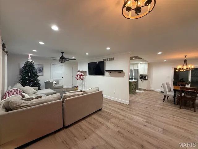 $449,900 | 127 Phelan Street, Pacific, MO 63069