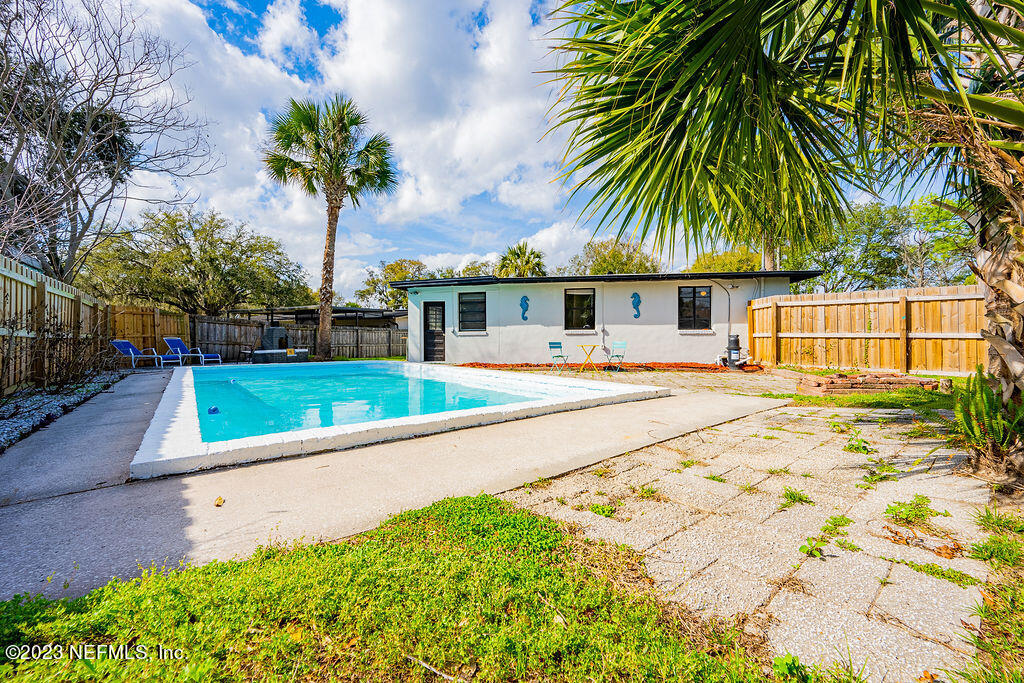 1746 Bartram Road Jacksonville, FL 32207 - Photo 32 of 43 Backyard