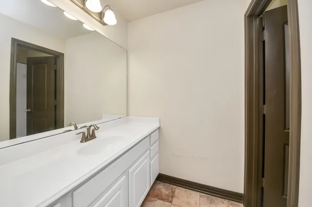 $5,000 | 26407 Wooded Hollow Lane, Katy, TX 77494