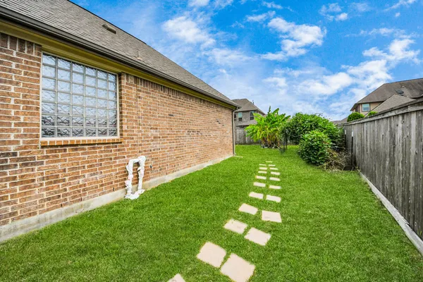 $5,000 | 26407 Wooded Hollow Lane, Katy, TX 77494