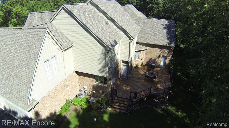 7789 Fieldstone Ridge Clarkston, MI 48348 - Photo 53 of 57 back of house.jpg