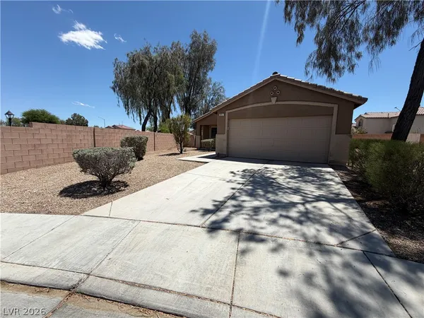 $1,800 | 2817 King Michael Avenue, North Las Vegas, NV 89086