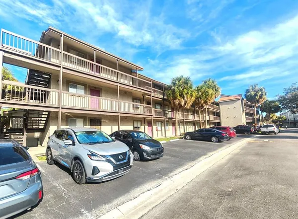 $1,200 | Undisclosed Address, Tampa, FL 33615