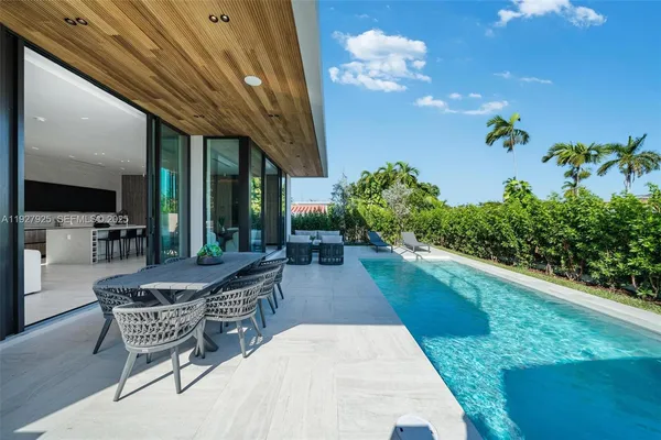 a view of yard with patio