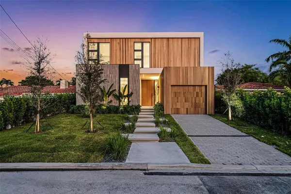 $4,699,000 | 8935 Froude Avenue, Surfside, FL 33154