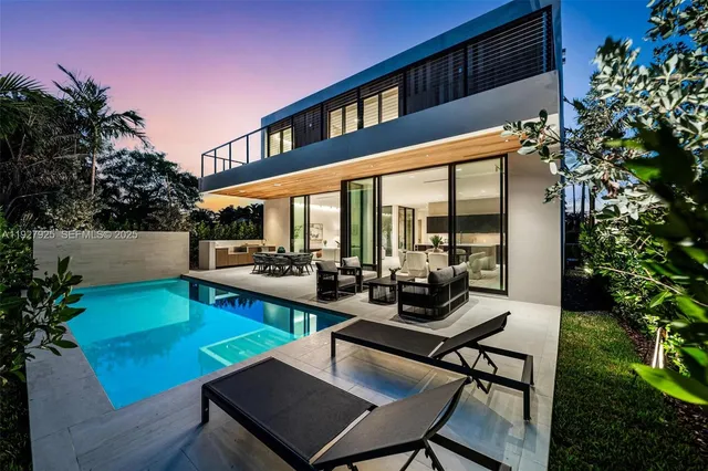 $4,999,000 | 8935 Froude Avenue, Surfside, FL 33154